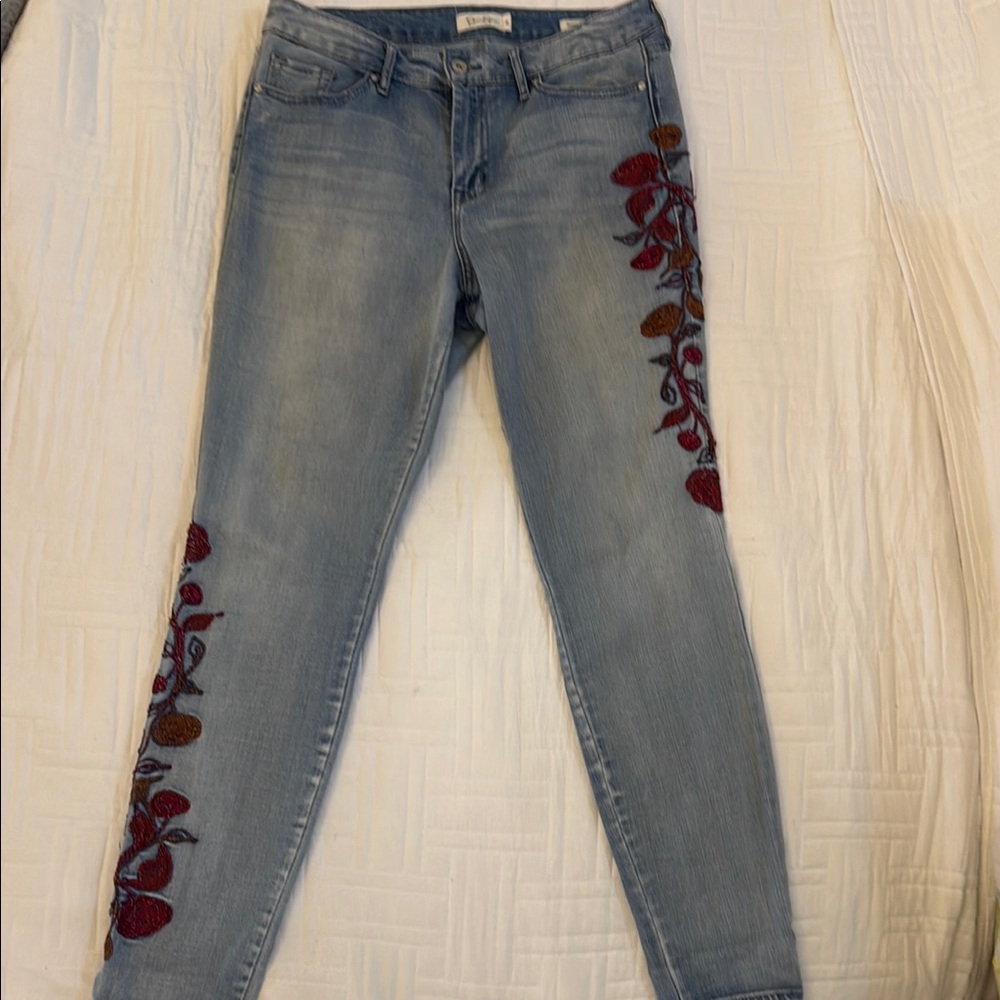Women's Blue Embroidered Jeans